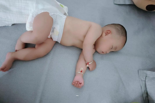 鄂州孕妇肚脐周围发青